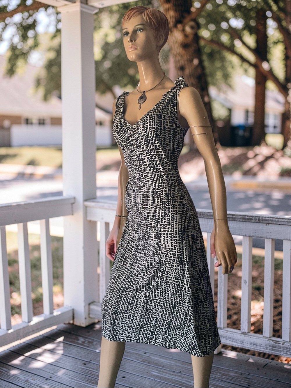 BANANA REPUBLIC V-NECK STRETCH MIDI DRESS SZ LARGE
